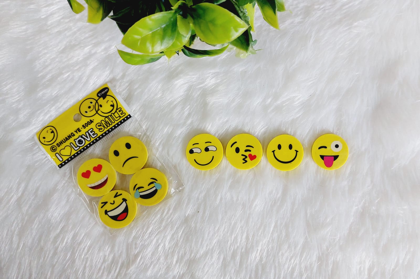 Smiley Eraser (4 Pcs) - 1 Pack - Image 6