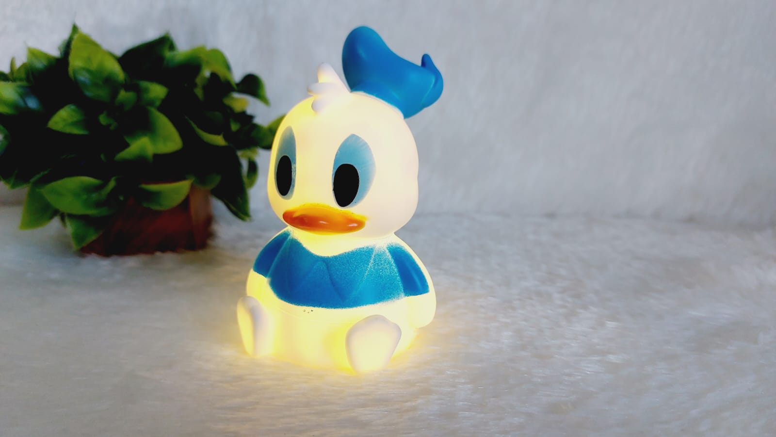 Mini Donald Duck Lamp - Image 2