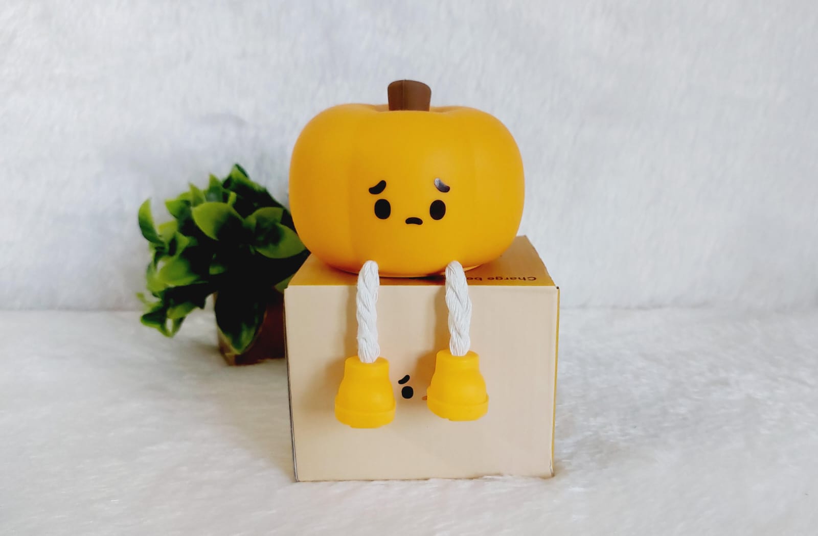 Pumpkin Silicon Touch Lamp - Image 2