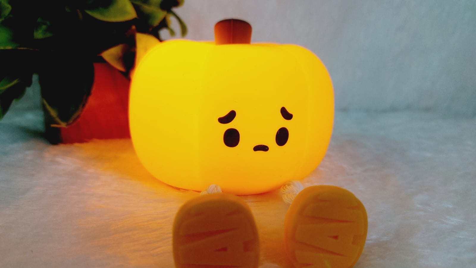 Pumpkin Silicon Touch Lamp - Image 5