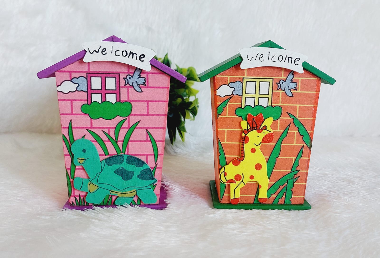 Mini size Handpainted wooden Piggy Bank - Image 6