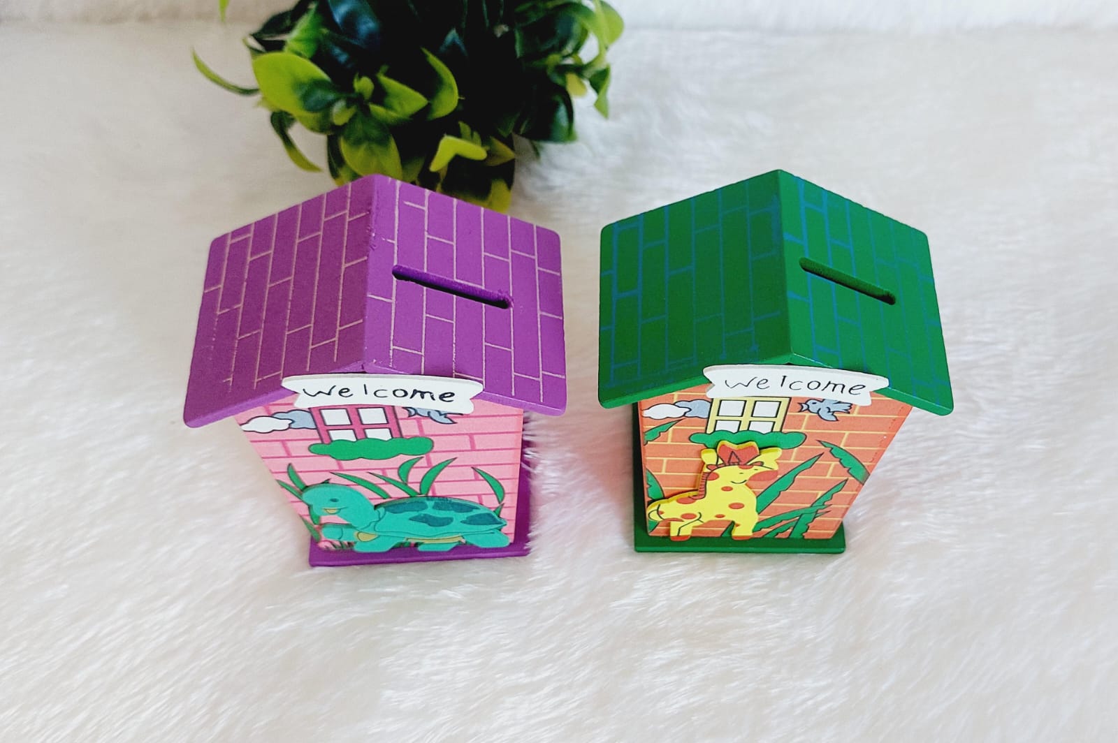 Mini size Handpainted wooden Piggy Bank - Image 4