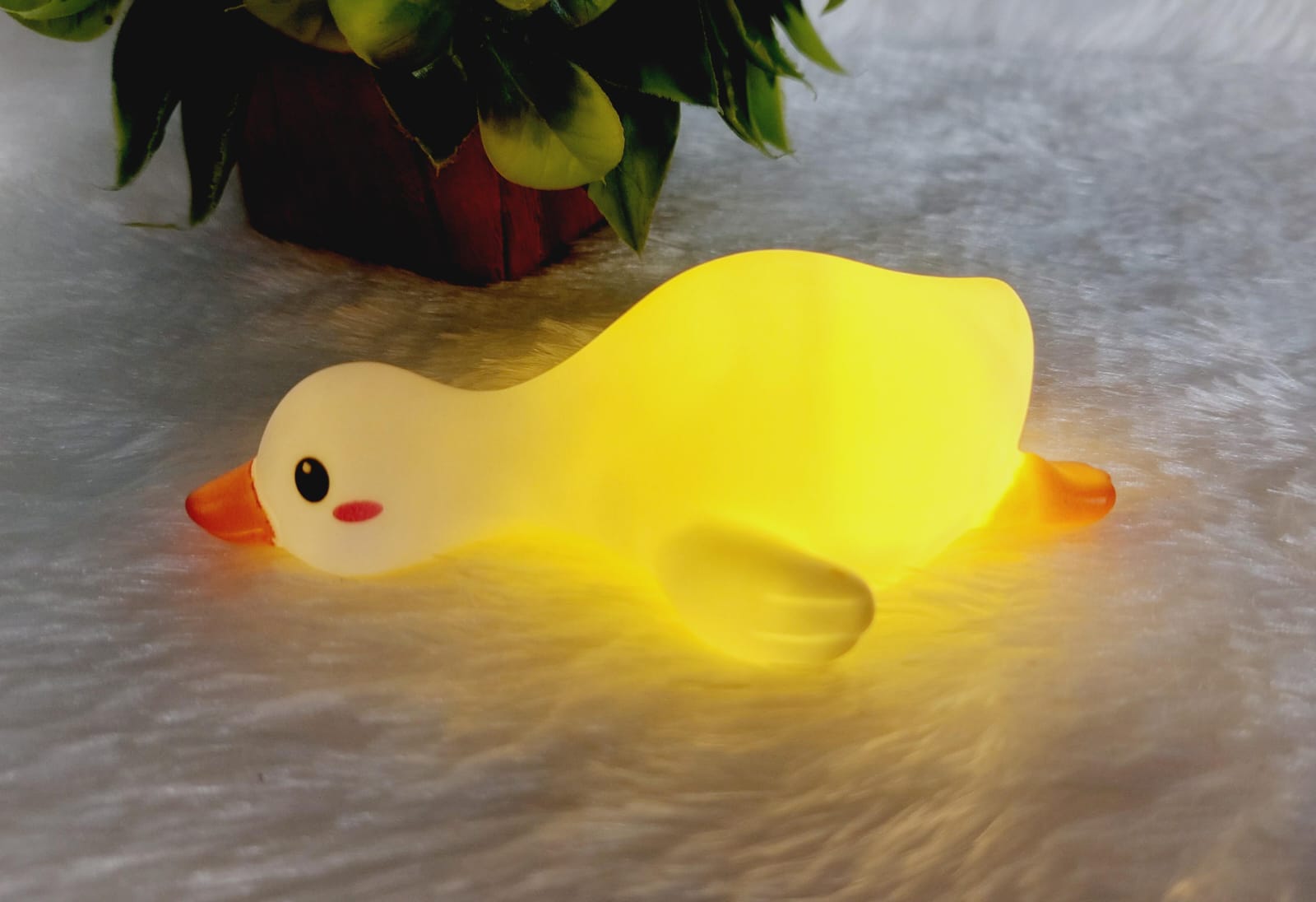 Mini Sleeping Duck Lamp - Image 2
