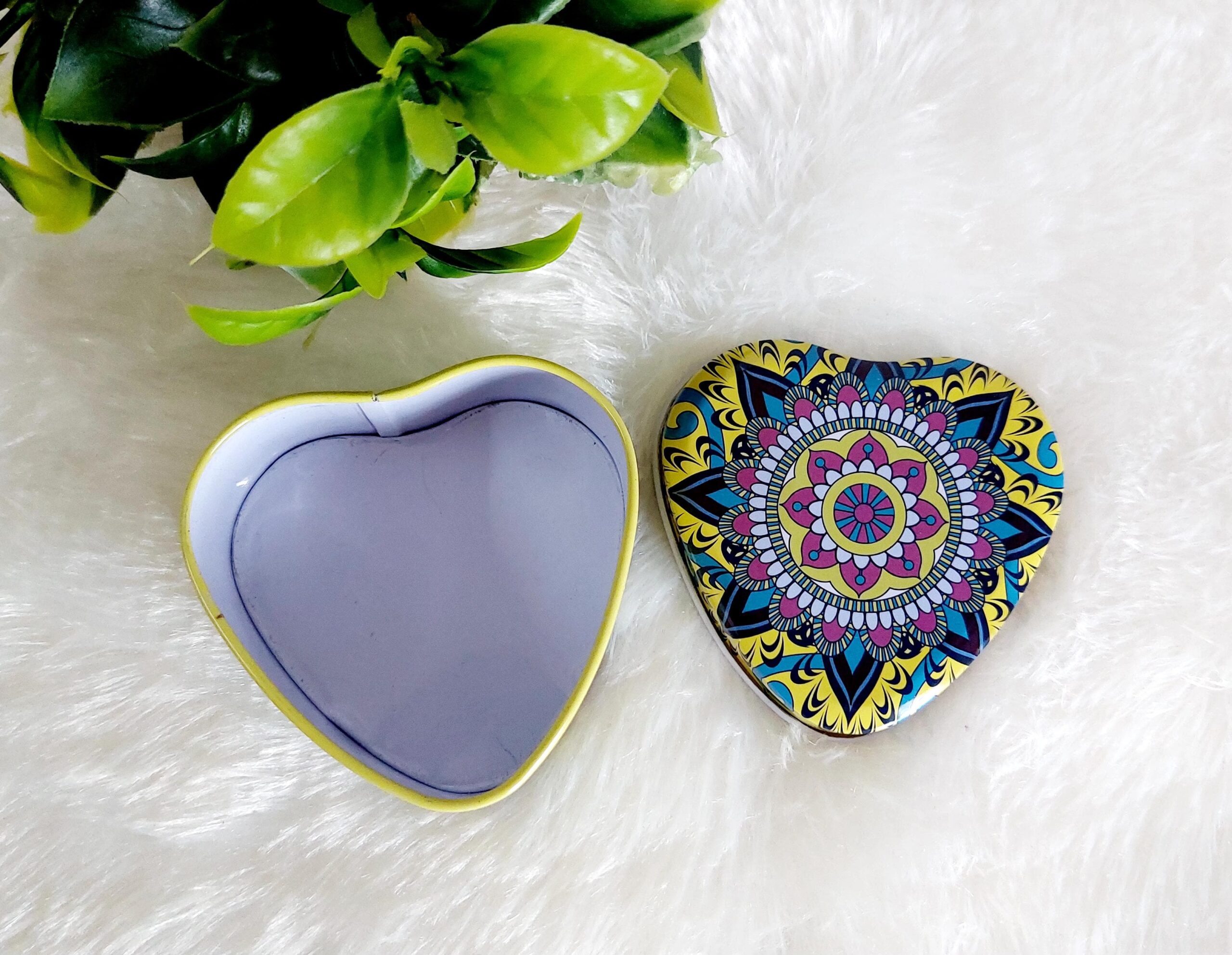 Heart Shaped Tin Box - Random Design - Image 2
