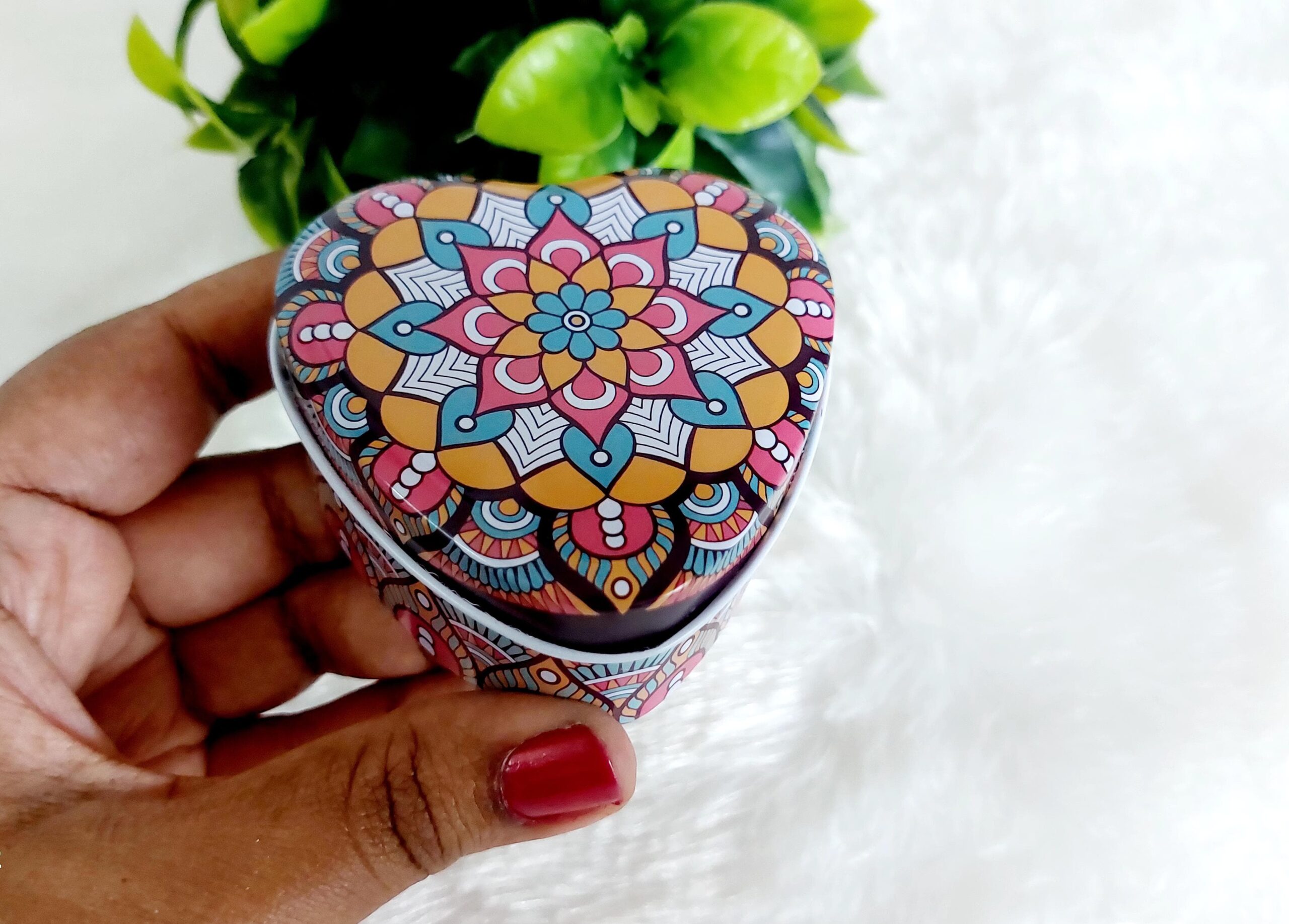 Heart Shaped Tin Box - Random Design - Image 5