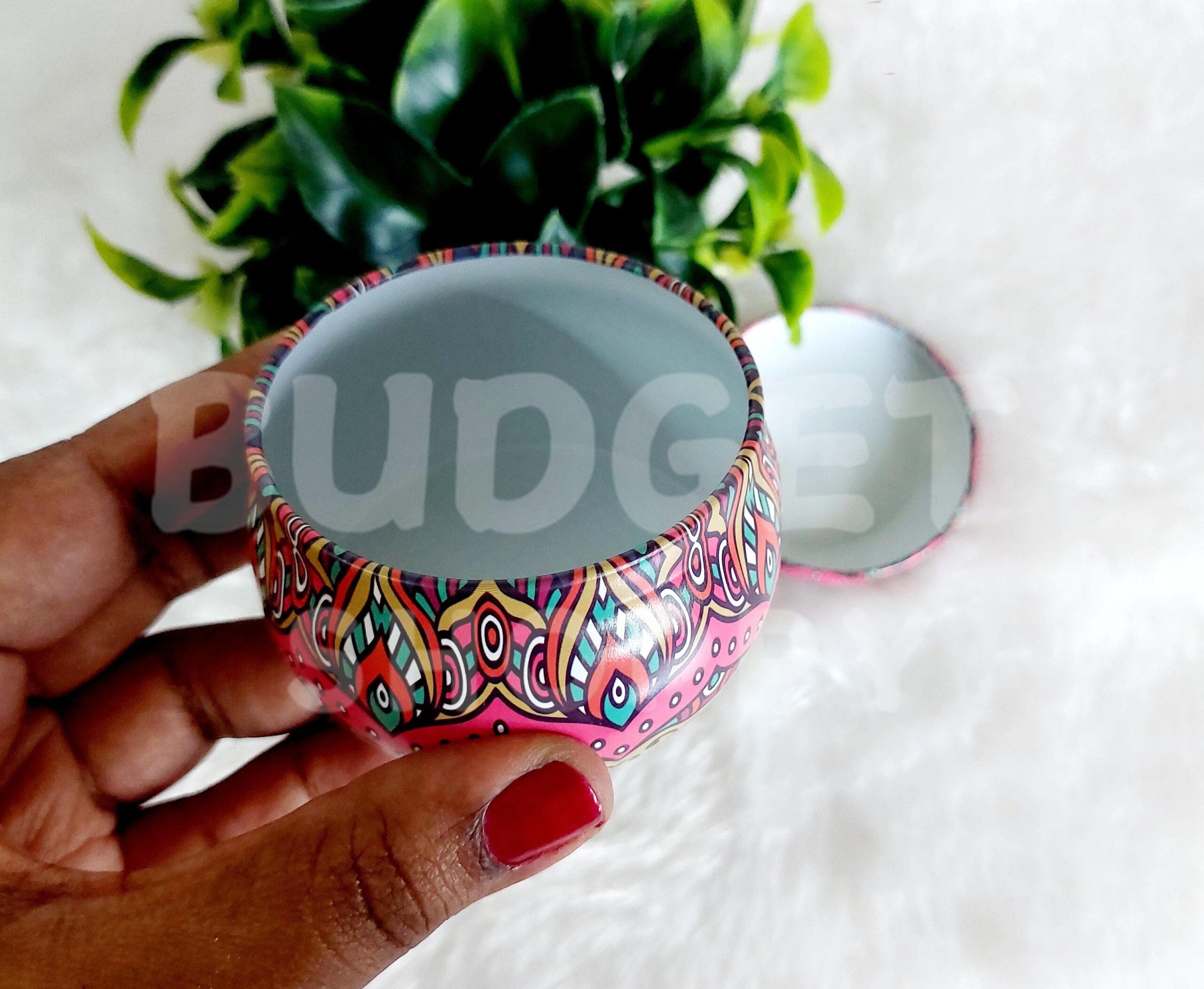 Circle shaped Tin Box - Random Design - Image 4