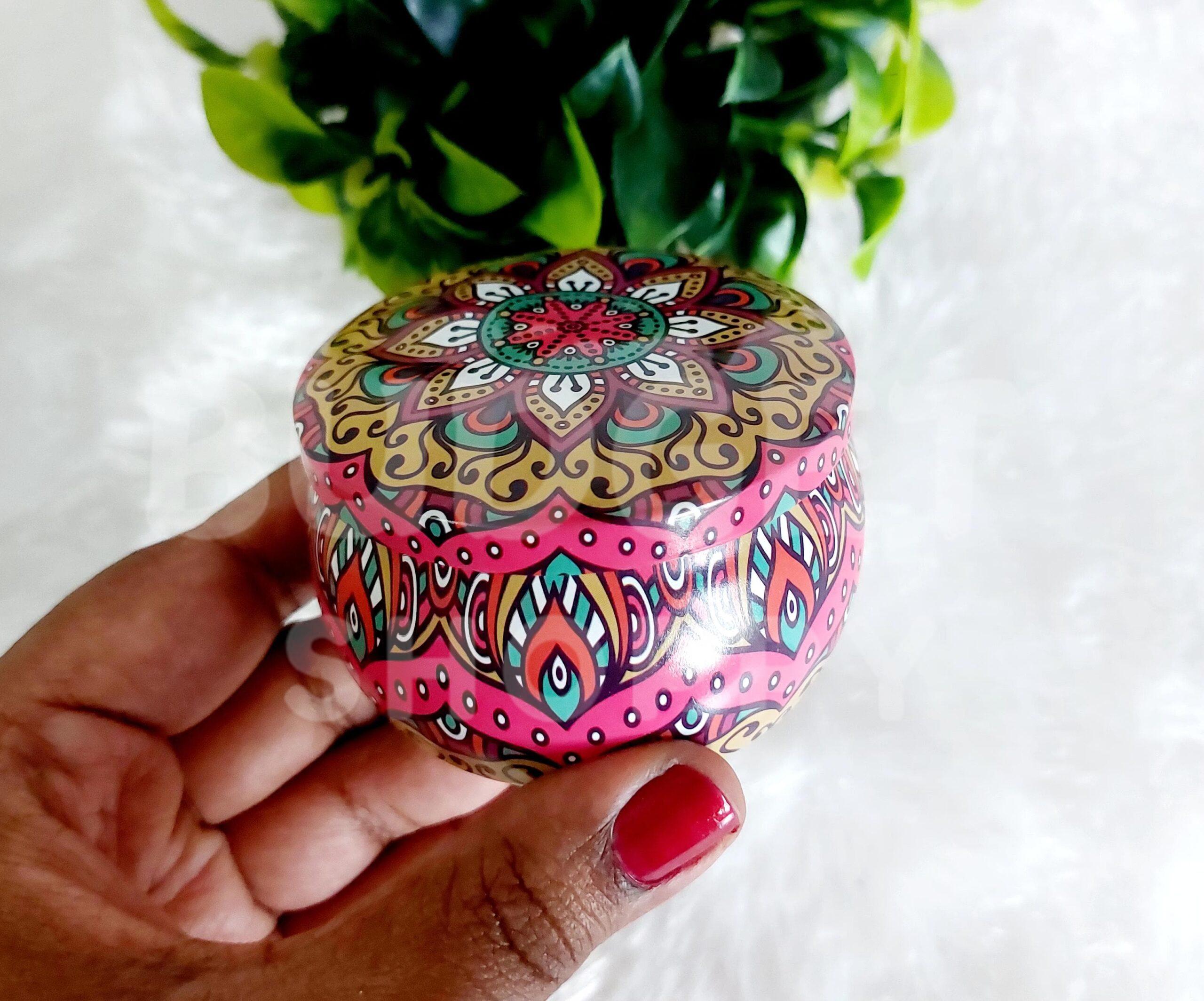 Circle shaped Tin Box - Random Design - Image 3