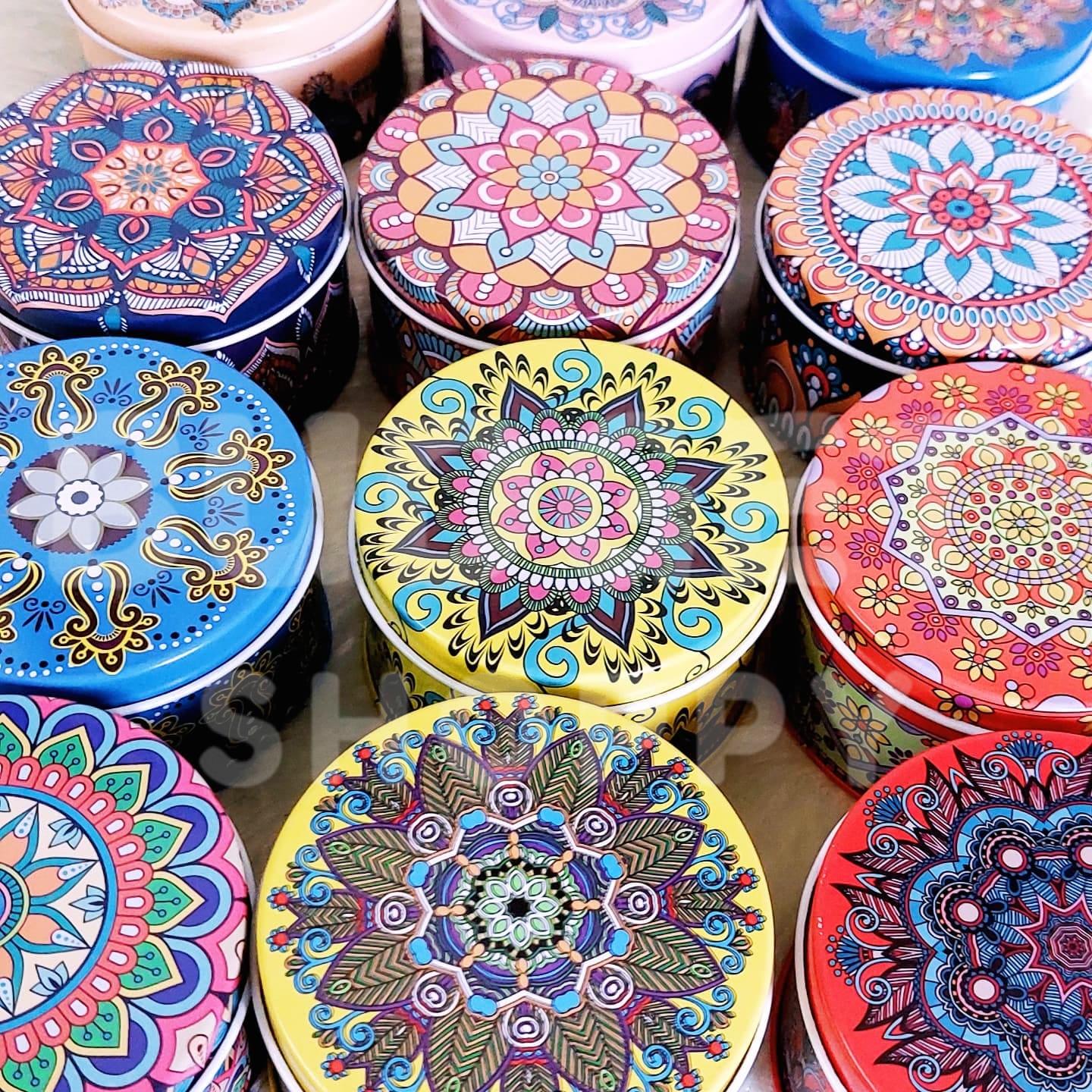 Plain Circular Shaped Tin box- Random Design - Image 6