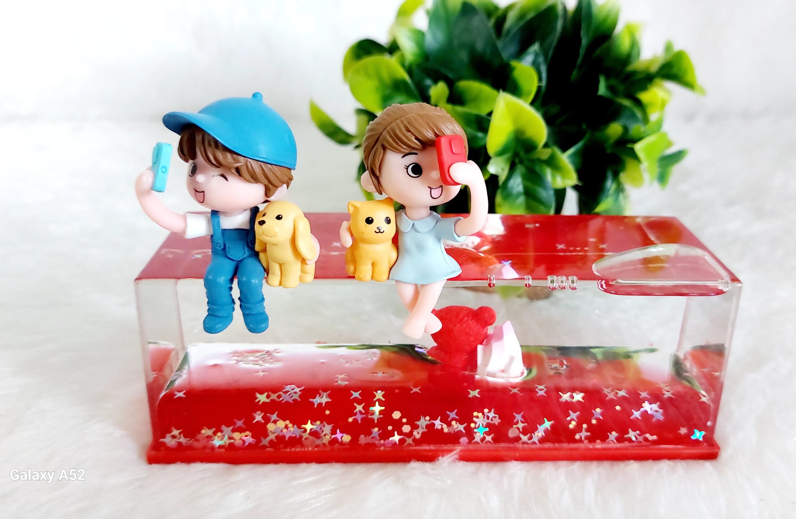 Selfie Couple Miniature Doll - Image 7