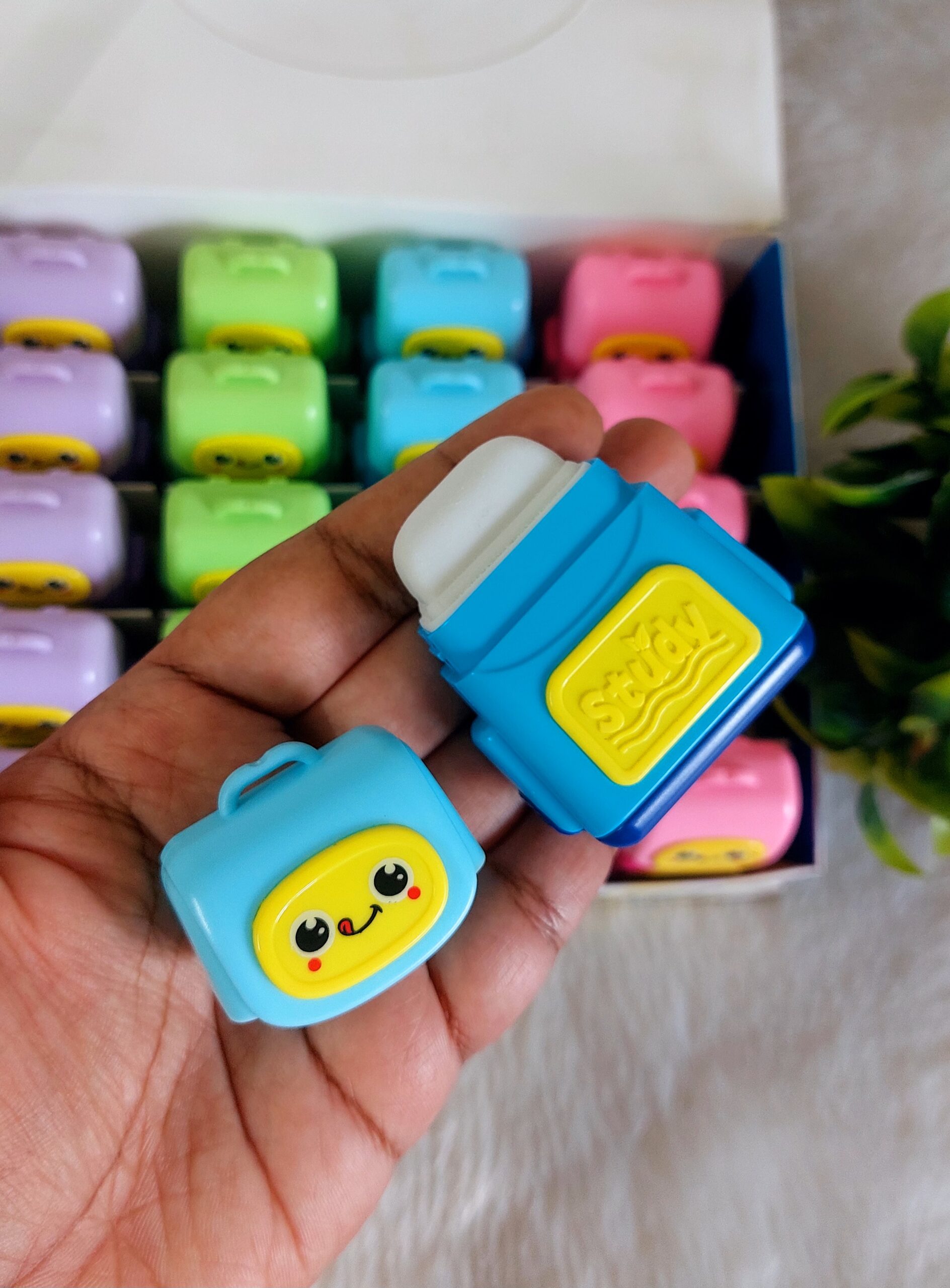 School Bag Sharpener and Eraser | Premium Quality | Random Colour - Image 10