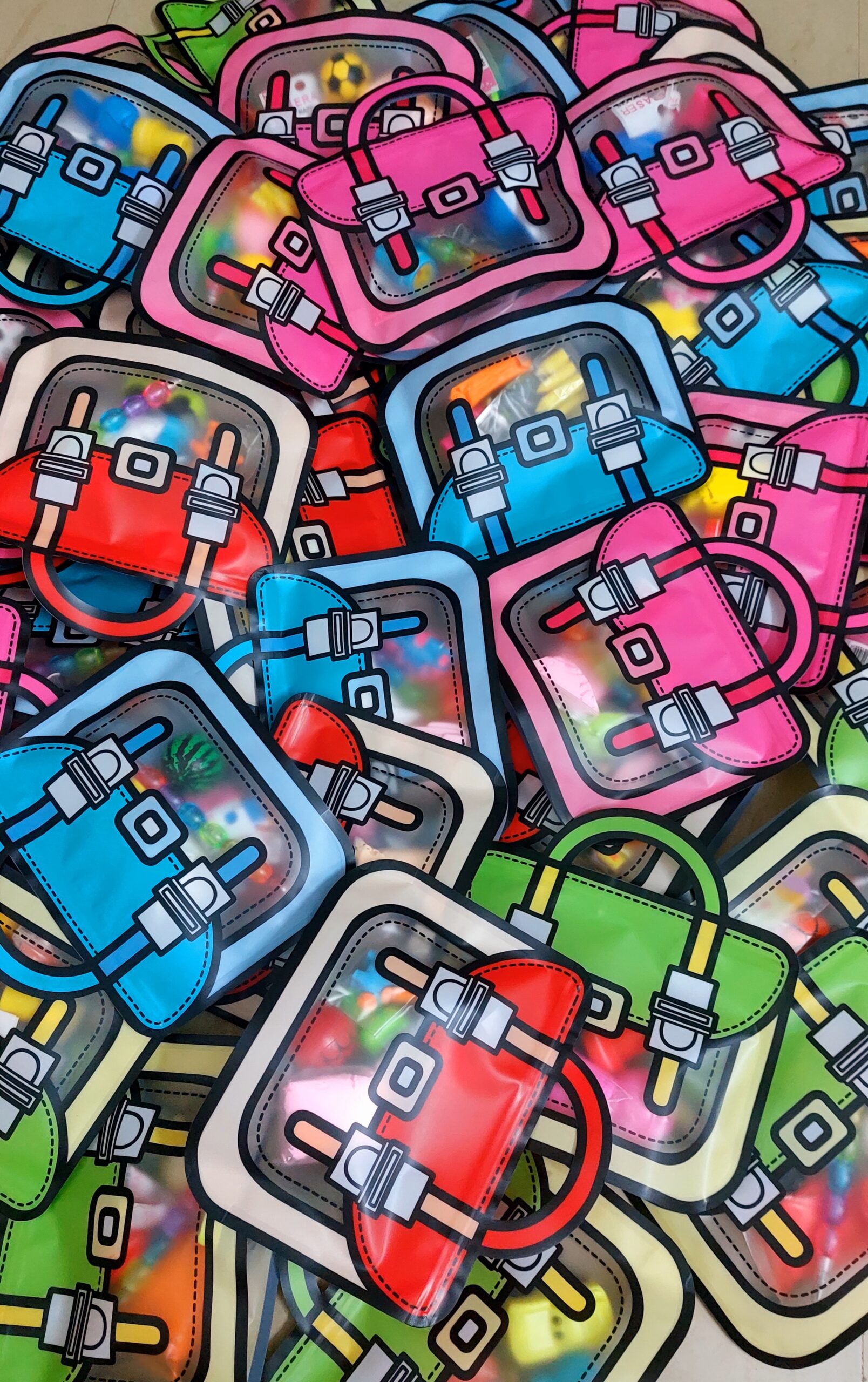 Mini Gift Bag | School Bag Model | Mixed Colour | Pack of 25 Pcs - Image 3